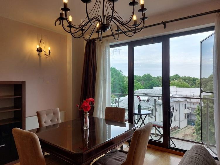Apartament cu 3 camere decomandat, mobilat în Kiseleff