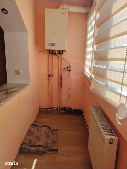 Apartament cu 2 camere decomandat, mobilat în Central