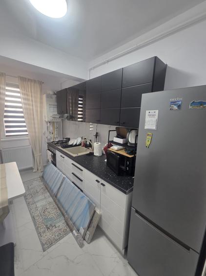 Apartament cu 2 camere decomandat în Militari