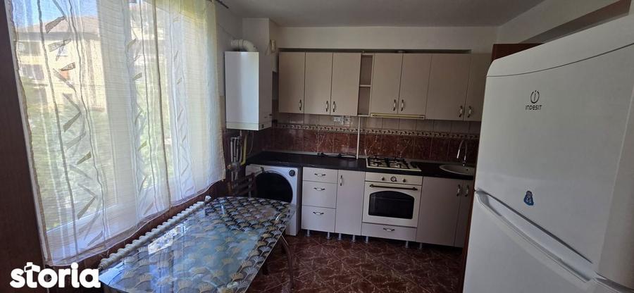 Apartament cu 2 camere decomandat în Olimpia-Stadion