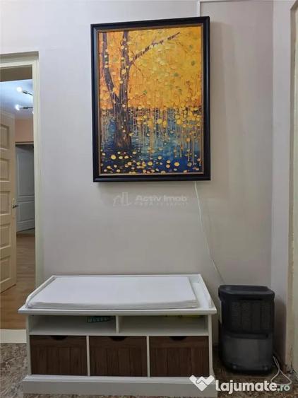 Casă cu 5 camere cu Teren 438 Mp în 23 August