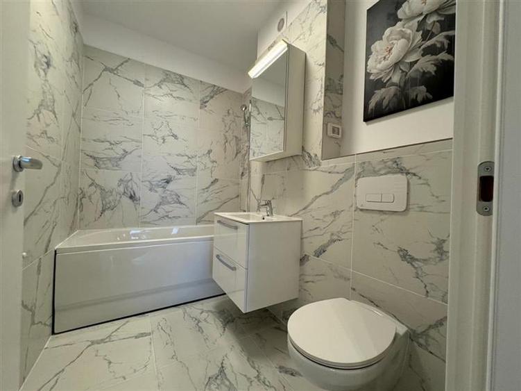Apartament cu 2 camere semidecomandat, mobilat în Fundeni
