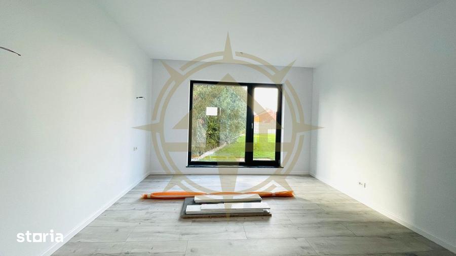 Casă cu 5 camere cu Teren 495 Mp în Corbeanca