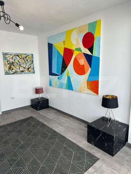 Apartament cu 3 camere circular, mobilat în Faleză