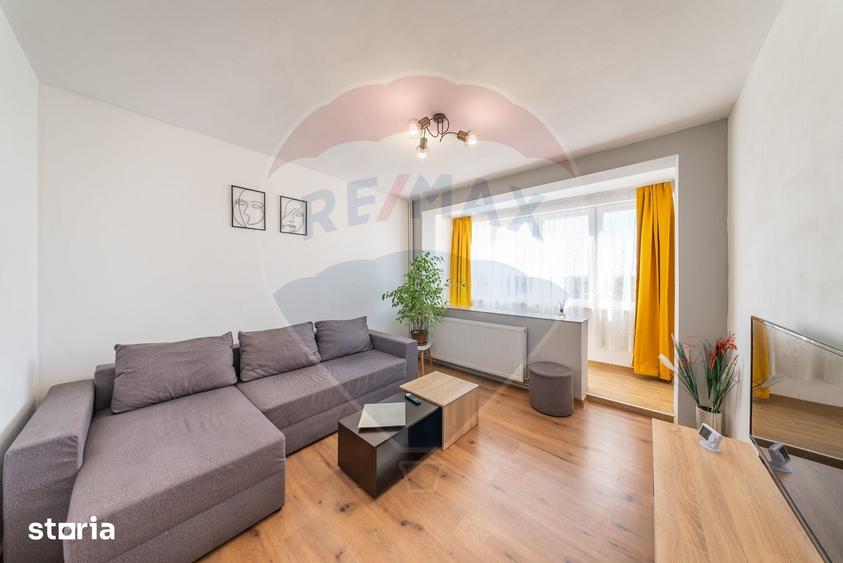 Apartament cu 2 camere decomandat în Romanilor