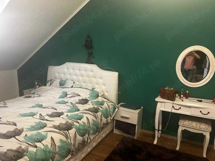 Apartament cu 3 camere semidecomandat în Florești
