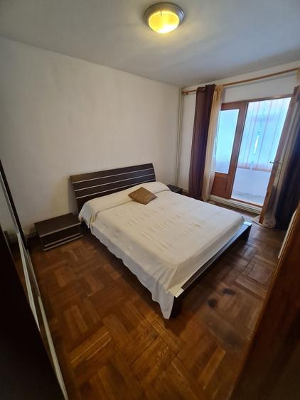 Vind 2camere decomandate etaj 1 - 4