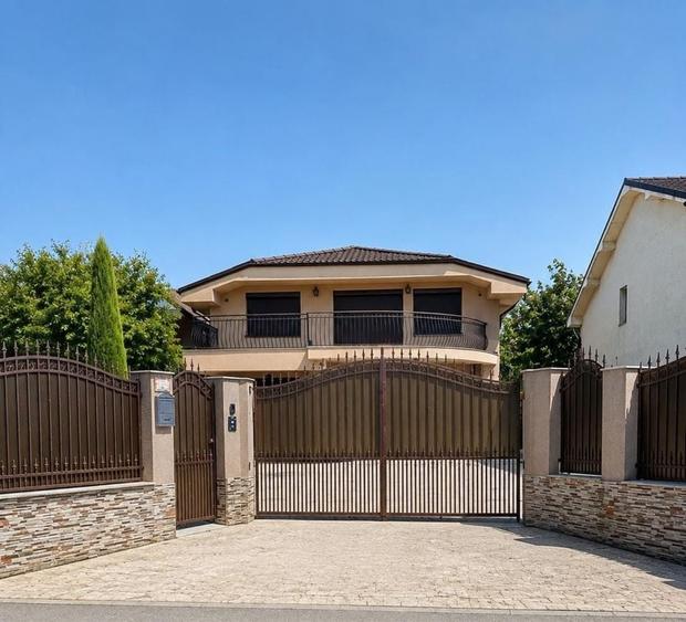 Casă cu 4 camere în Central