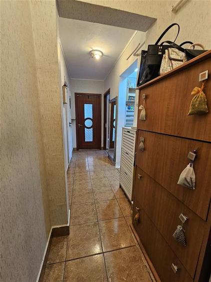 Apartament cu 2 camere decomandat în Decebal