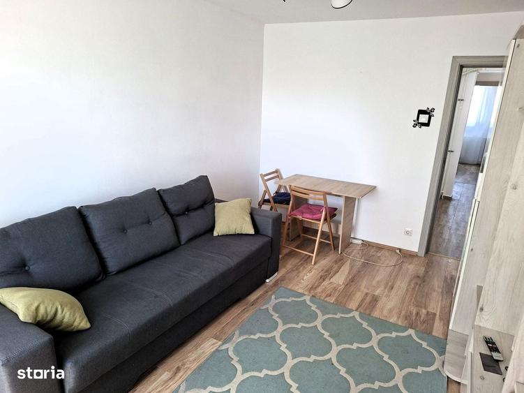 Apartament cu 2 camere decomandat în Est