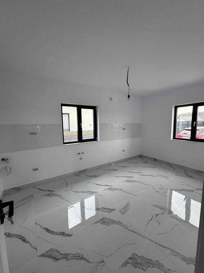 Casă cu 3 camere cu Teren 340 Mp în Lunca Cetățuii