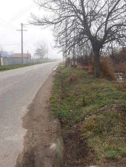 Teren de 4500 mp, în Poștei - Bucov