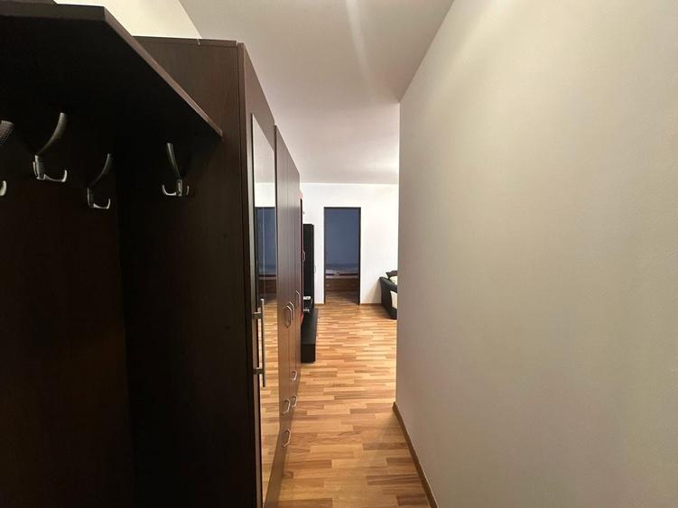 Apartament cu 2 camere, mobilat în Girocului