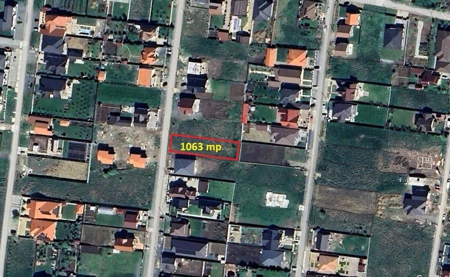 Teren de 1063 mp, în Livada