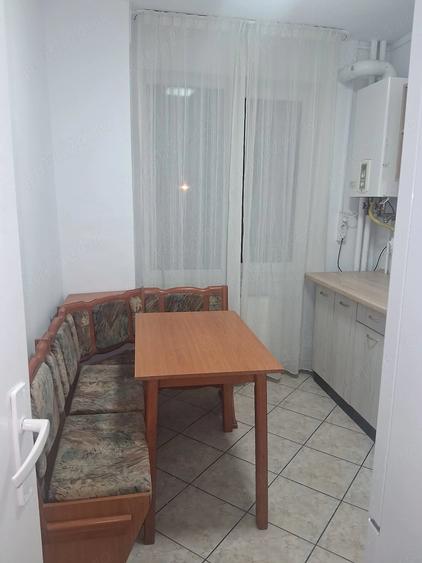 Apartament cu 2 camere decomandat, mobilat în Circumvalațiunii