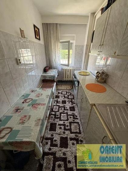 Garsonieră decomandată în Inel II