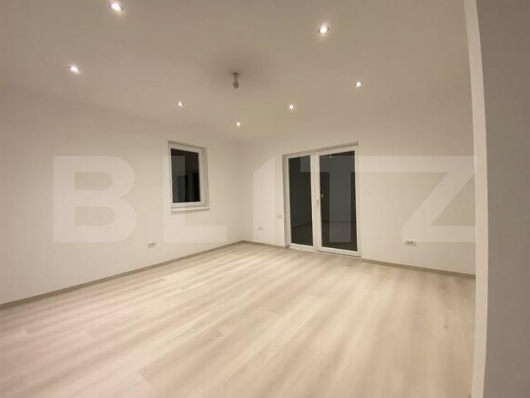 Duplex cu 4 camere cu Canalizare în Moșnița Nouă