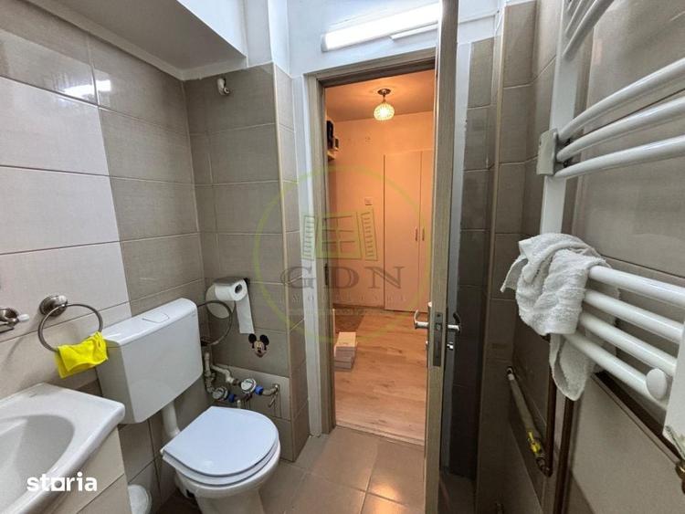 Garsoniera semidecomandata, 36 mp, Centru, zona Ramada Plaza - 1