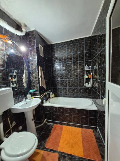 Apartament cu 2 camere nedecomandat în Central