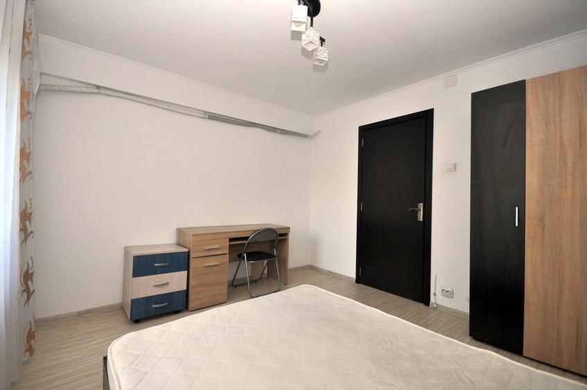 Apartament cu 3 camere decomandat în Militari