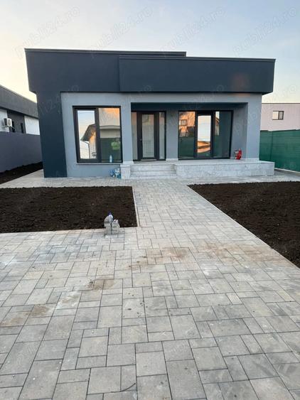 Casă cu 4 camere cu Teren 450 Mp în Strejnicu