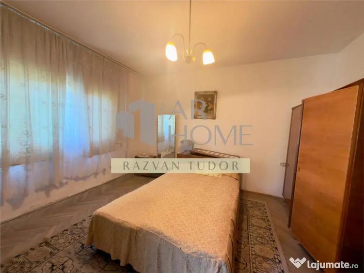 Casă cu 4 camere cu Teren 1681 Mp în Boldești