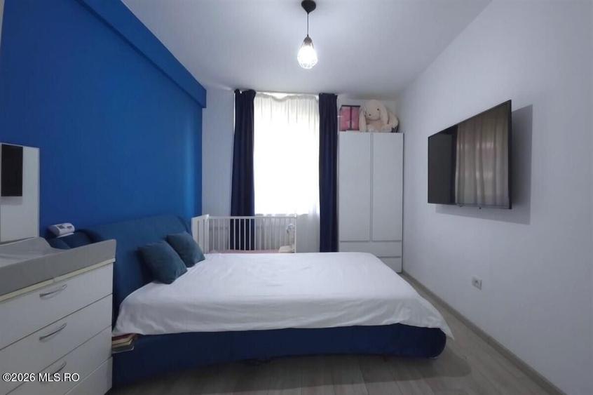 Apartament cu 2 camere semidecomandat, mobilat în Năvodari
