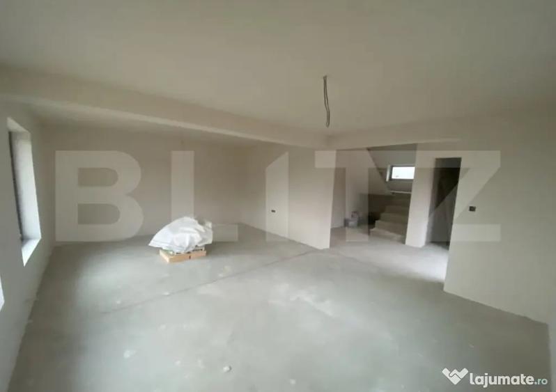 Casă cu 4 camere cu Teren 500 Mp în Central