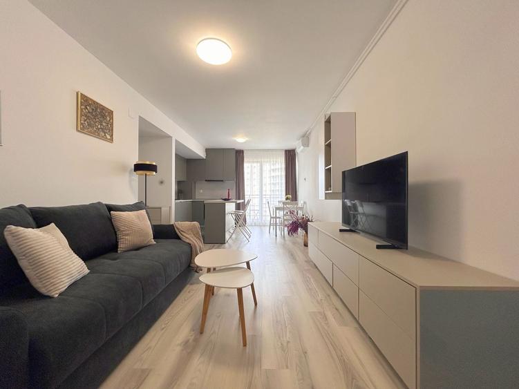 Apartament cu 3 camere decomandat, mobilat în Lipovei
