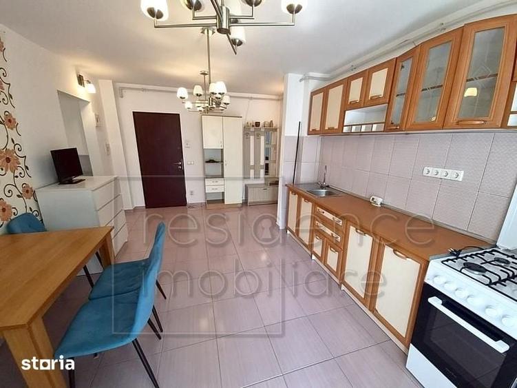 Apartament cu 2 camere decomandat în Zorilor