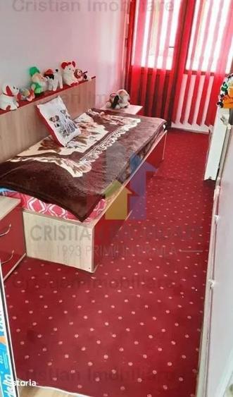 Garsonieră decomandată în Central