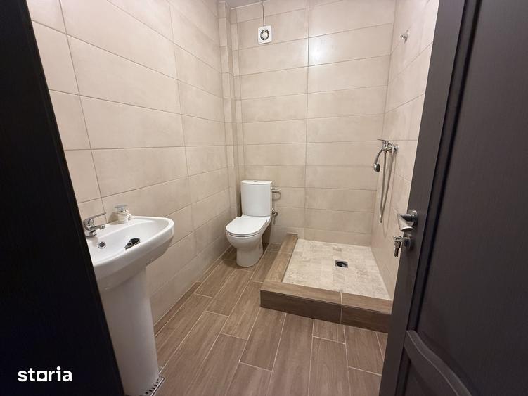 Apartament cu 3 camere semidecomandat în Nord