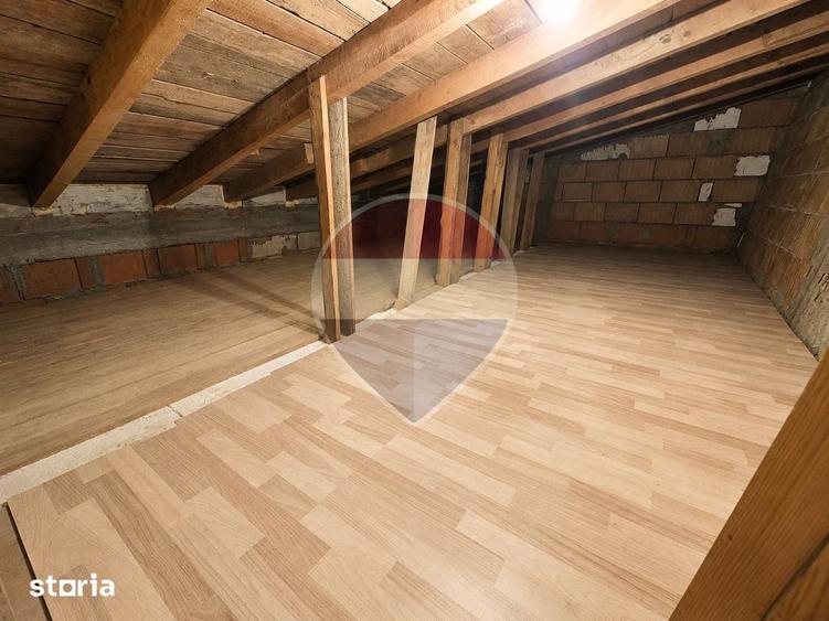 Casă cu 5 camere cu Teren 749 Mp în Dragomirești-Vale