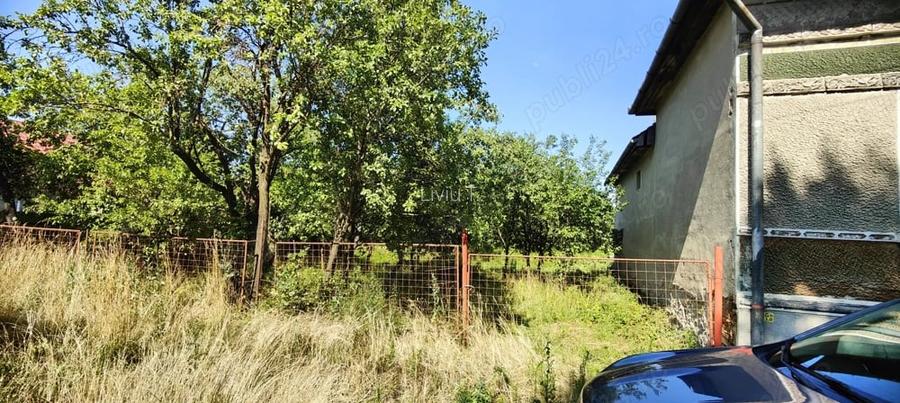 De vanzare casa parinteasca+livada,ambele la soseaua principala