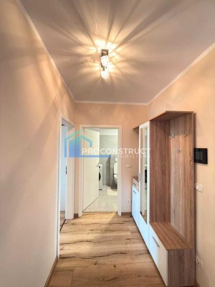 Apartament cu 2 camere decomandat, mobilat în Soarelui