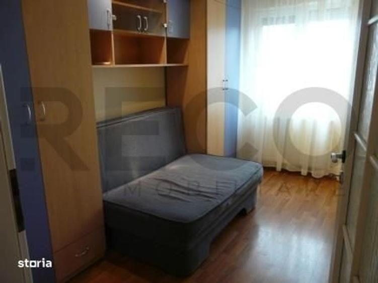 Apartament cu 2 camere decomandat în Iosia
