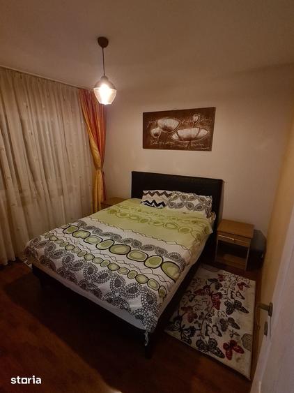 Apartament cu 3 camere decomandat în Galata