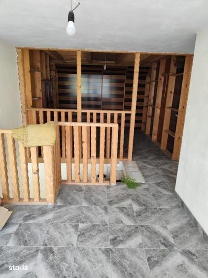 Casă cu 4 camere în Central