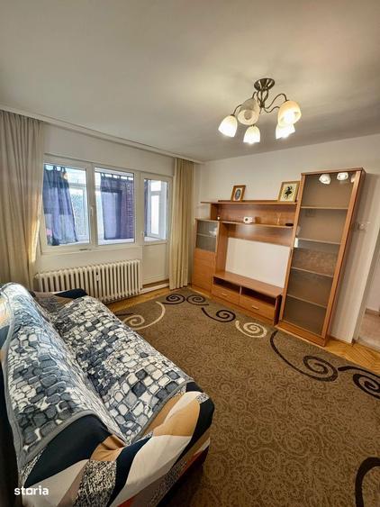 Apartament cu 2 camere semidecomandat în Podu Roș — fotografia 2