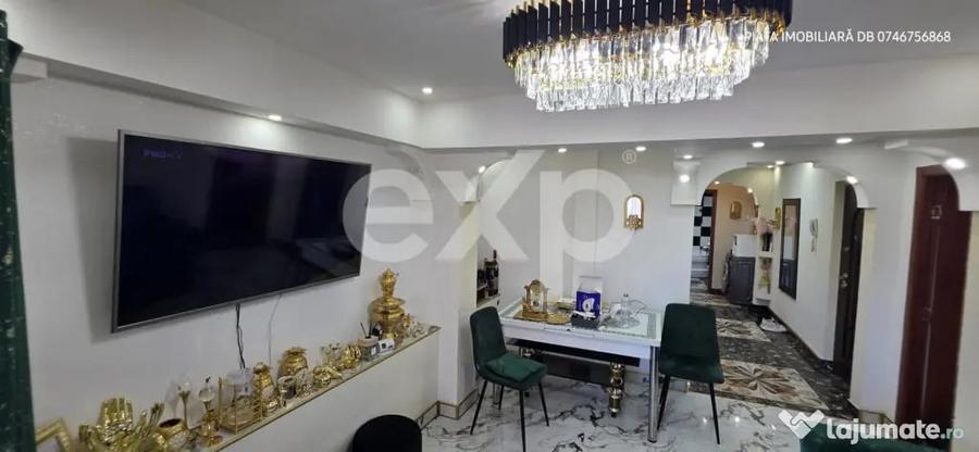 Apartament cu 4 camere decomandat în Central