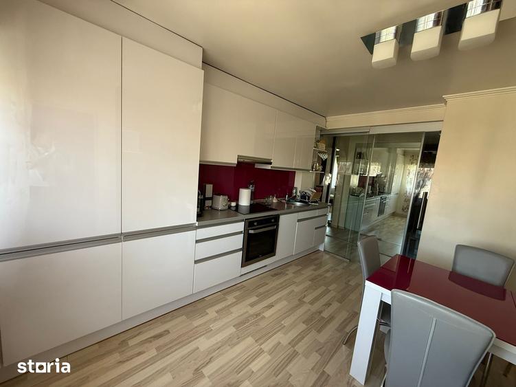 Apartament cu 2 camere decomandat în Carpați 2