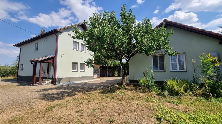 Casă individuală cu 4 camere cu Canalizare în Viile Satu Mare