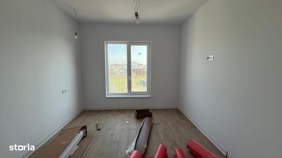 Casă cu 4 camere în Central