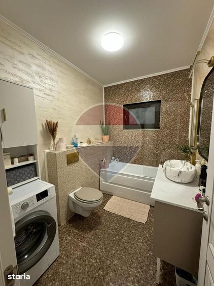 Casă cu 3 camere cu Teren 138 Mp în Rediu
