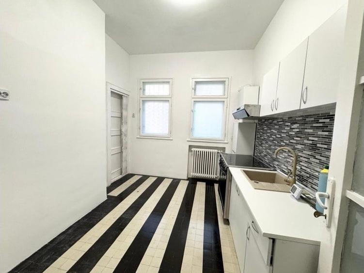 Apartament cu 4 camere în Dorobanți