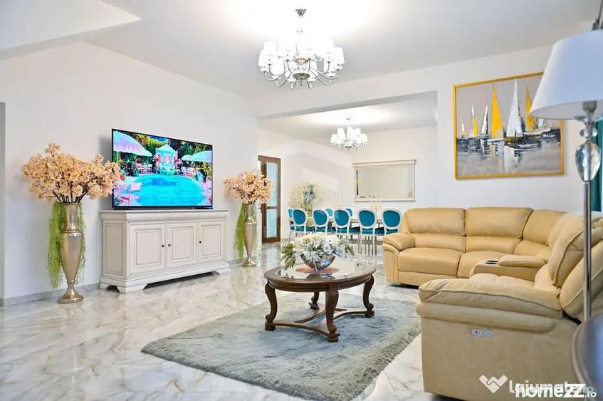 Casă cu 7 camere cu Teren 445 Mp în Central