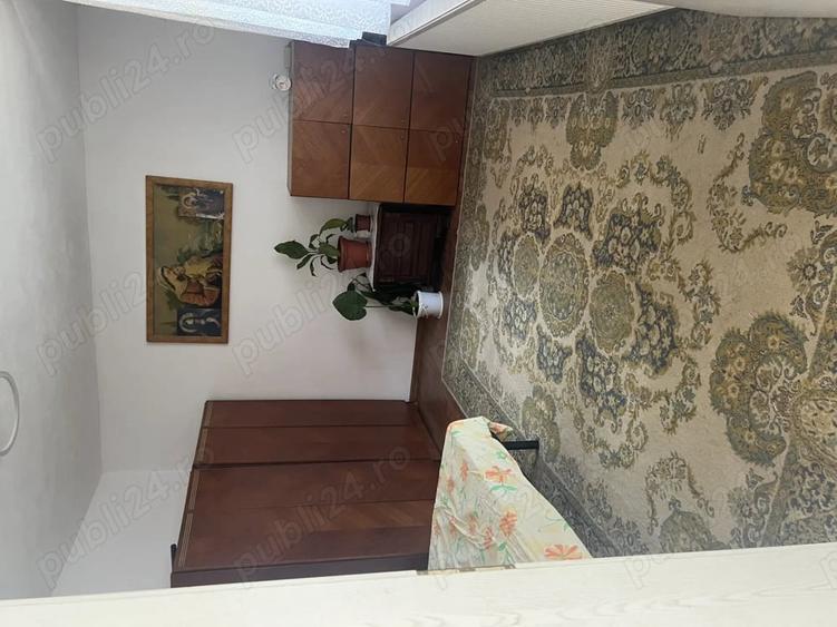 Casă cu 3 camere în Săcel