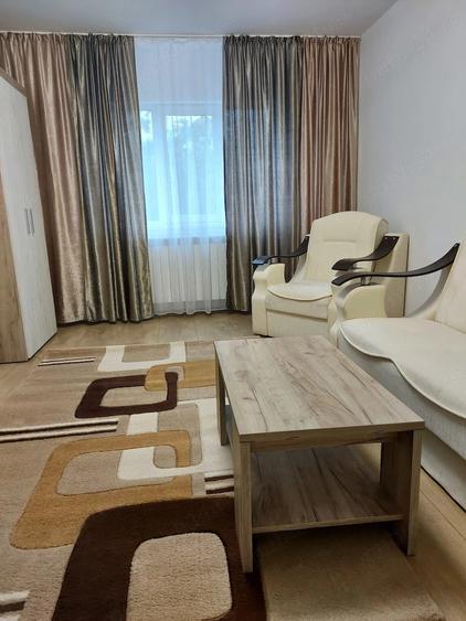 Apartament cu 2 camere decomandat în Nicolina