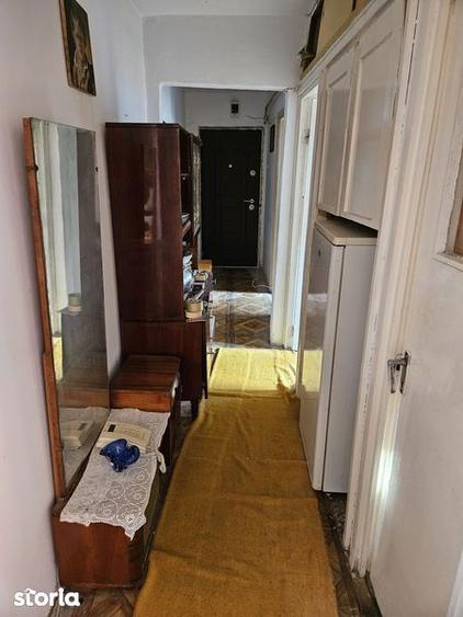 Apartament cu 3 camere în Moroasa 2