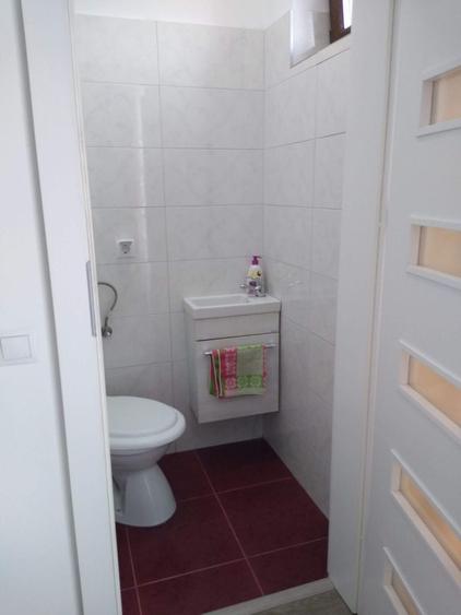 Apartament cu 3 camere decomandat, mobilat în Mărăști